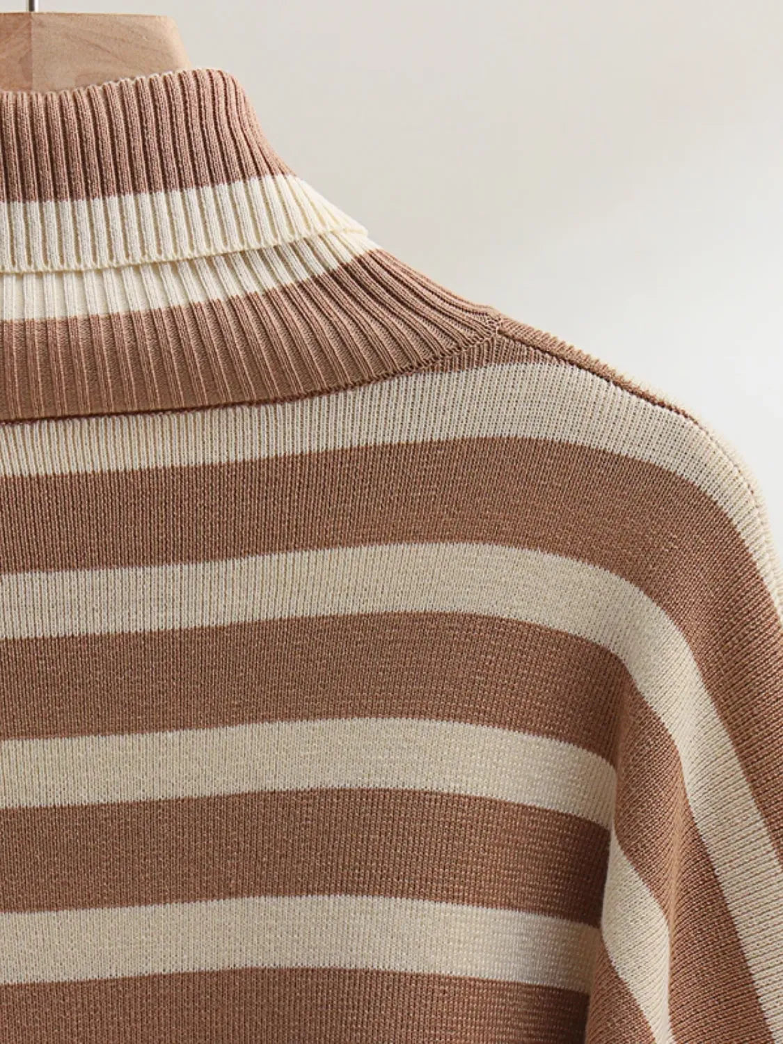 Striped High-Neck Knit Sweater and Lightweight Pants Set – Tarcila