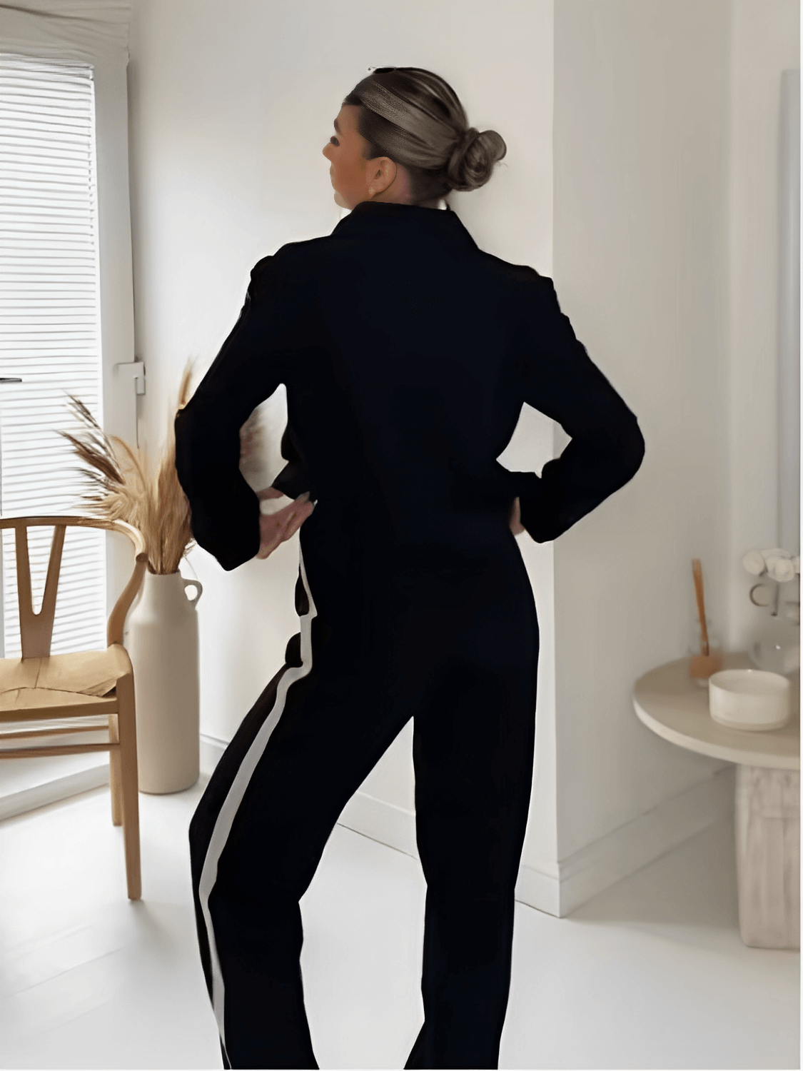 Sport Set with Jacket and Side-Striped Pants – Fernanda