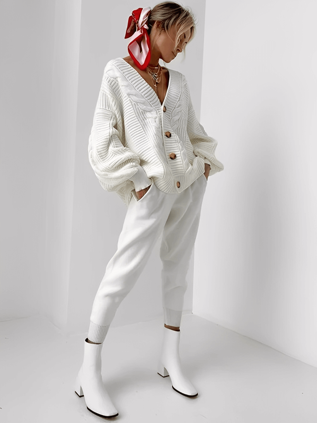 Knit Set with Oversized V-Neck Cardigan and Pencil Pants – Liana