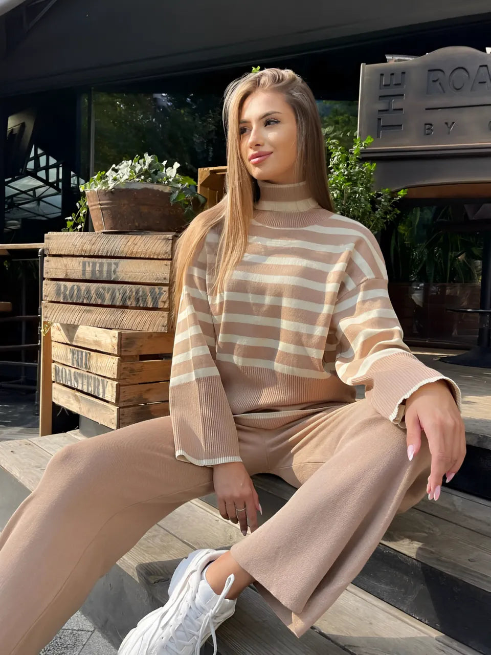 Striped High-Neck Knit Sweater and Lightweight Pants Set – Tarcila