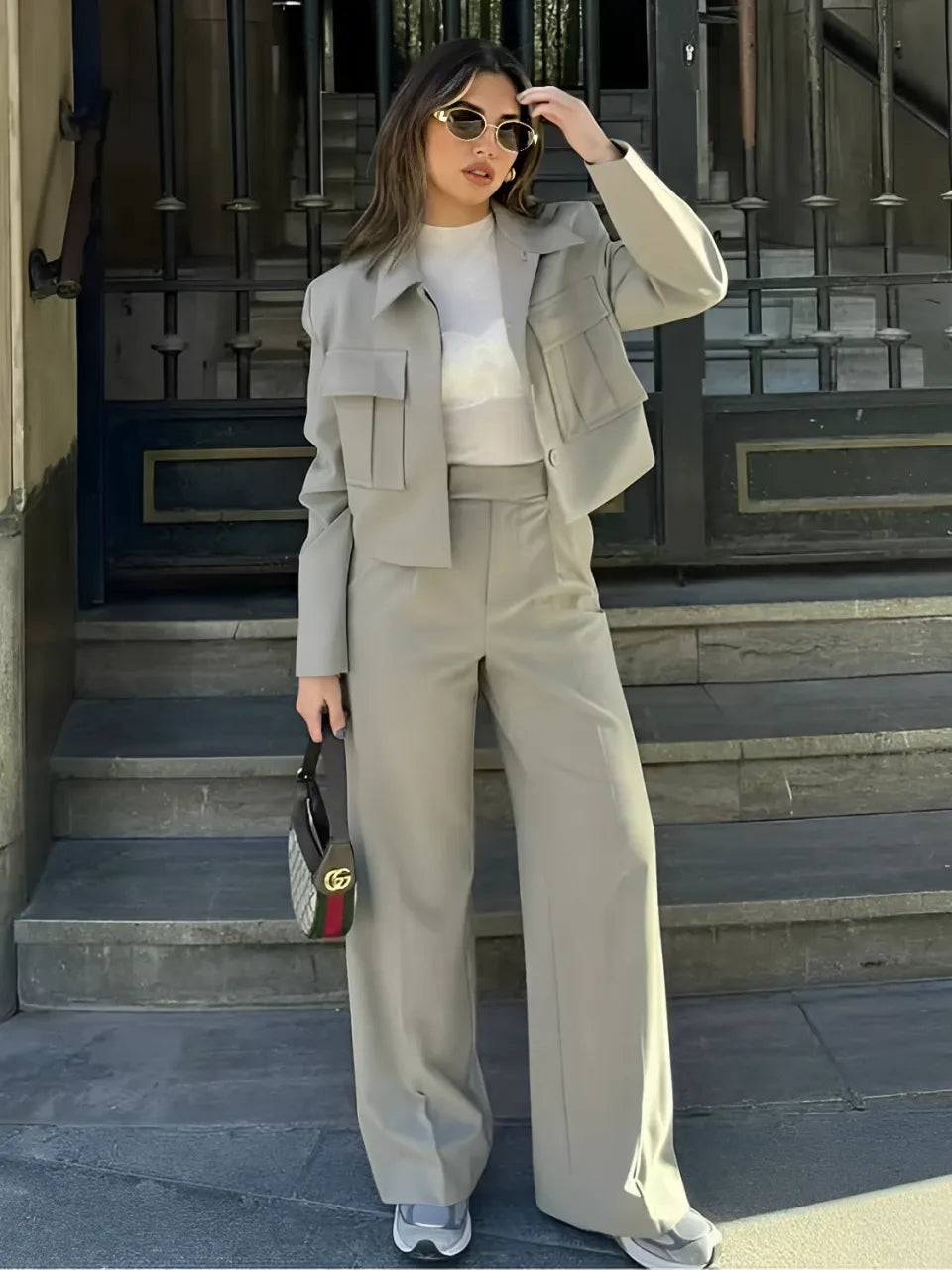 Tailored Set with Bomber Jacket and Wide-Leg Pants – Emily