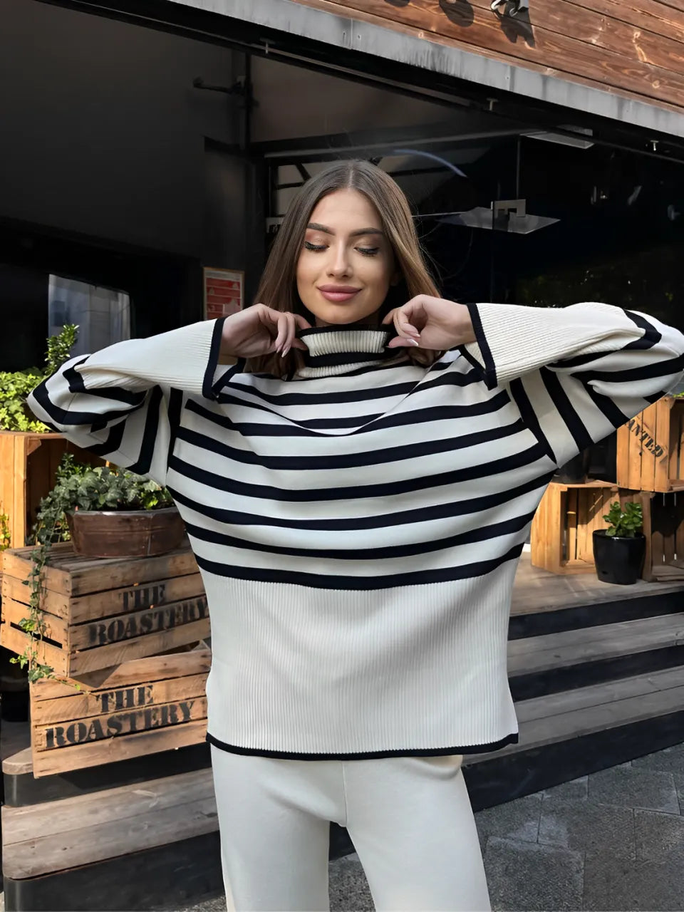 Striped High-Neck Knit Sweater and Lightweight Pants Set – Tarcila