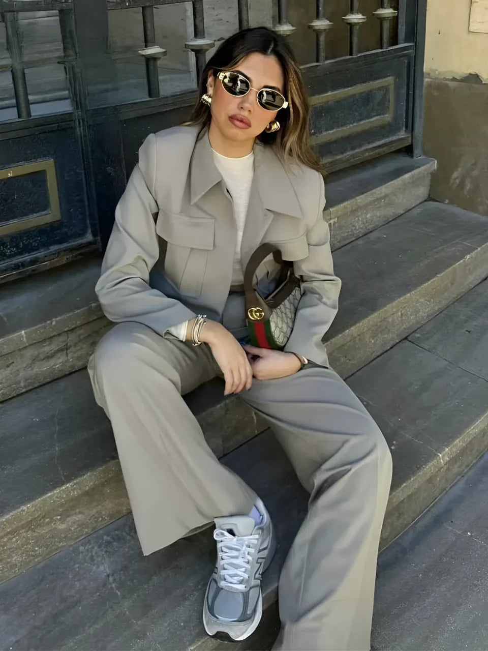 Tailored Set with Bomber Jacket and Wide-Leg Pants – Emily