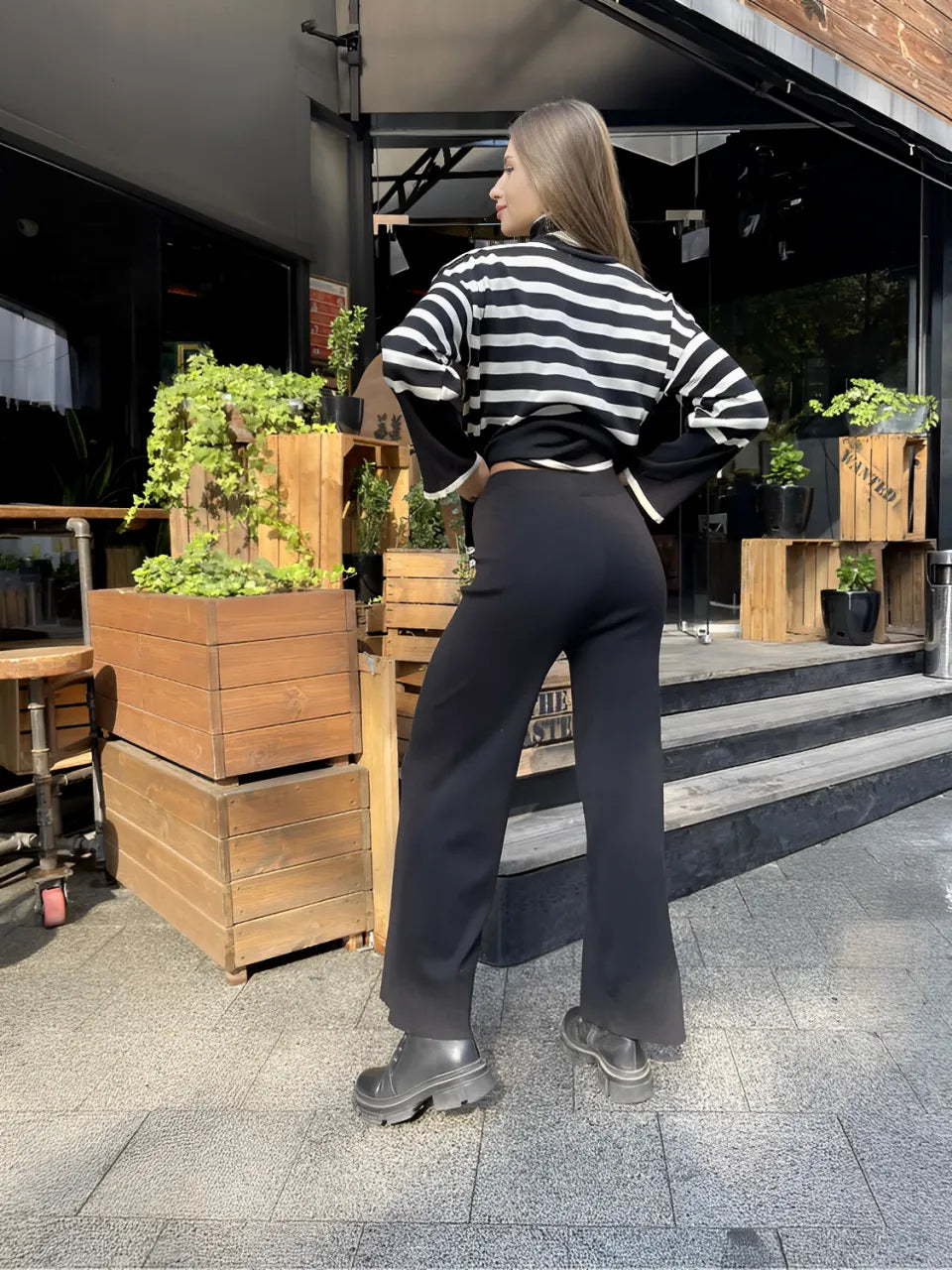 Striped High-Neck Knit Sweater and Lightweight Pants Set – Tarcila