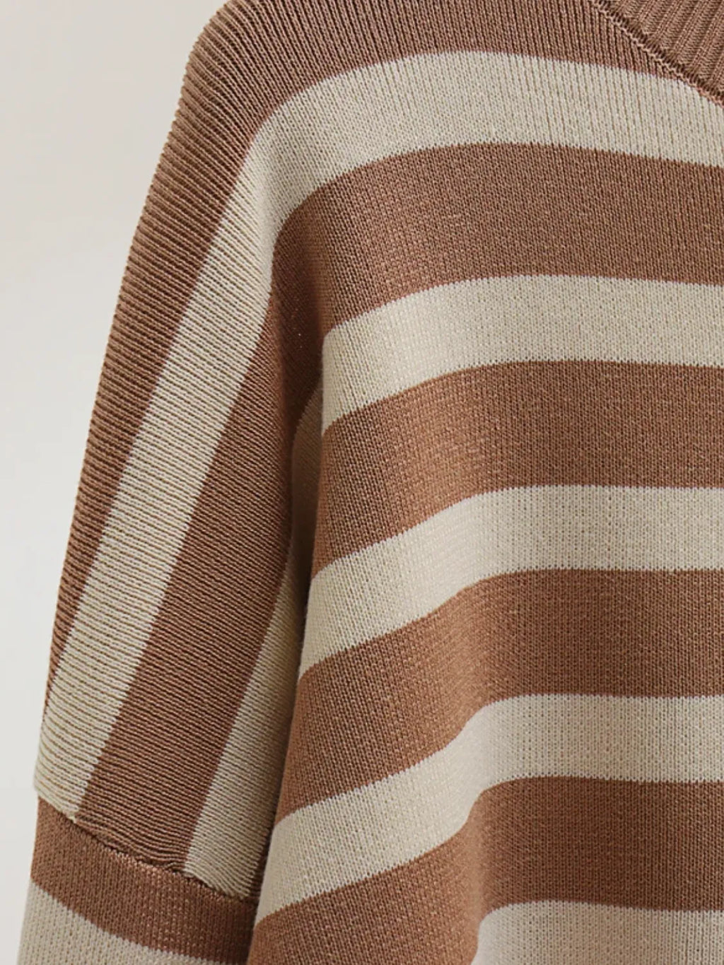 Striped High-Neck Knit Sweater and Lightweight Pants Set – Tarcila