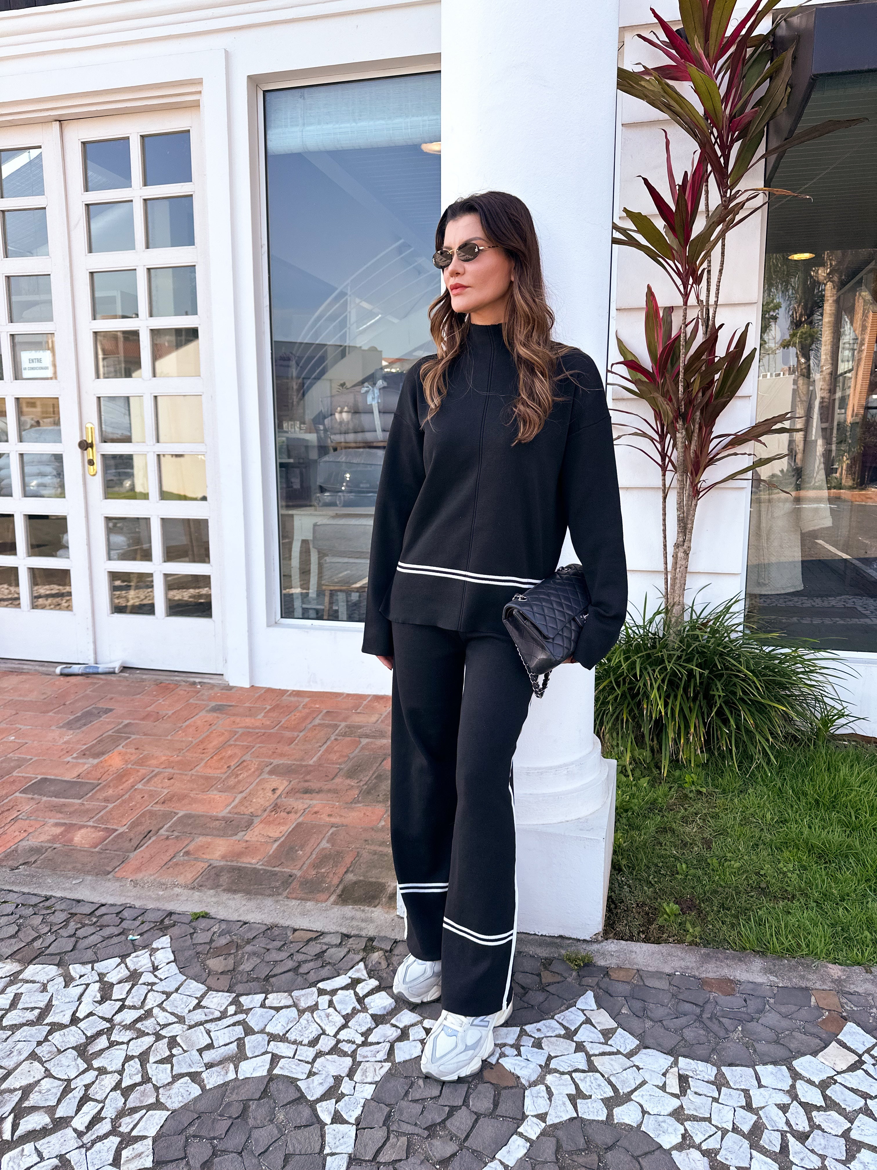 Knit Set with High-Neck Mullet Sweater and Comfort Pants – Kim