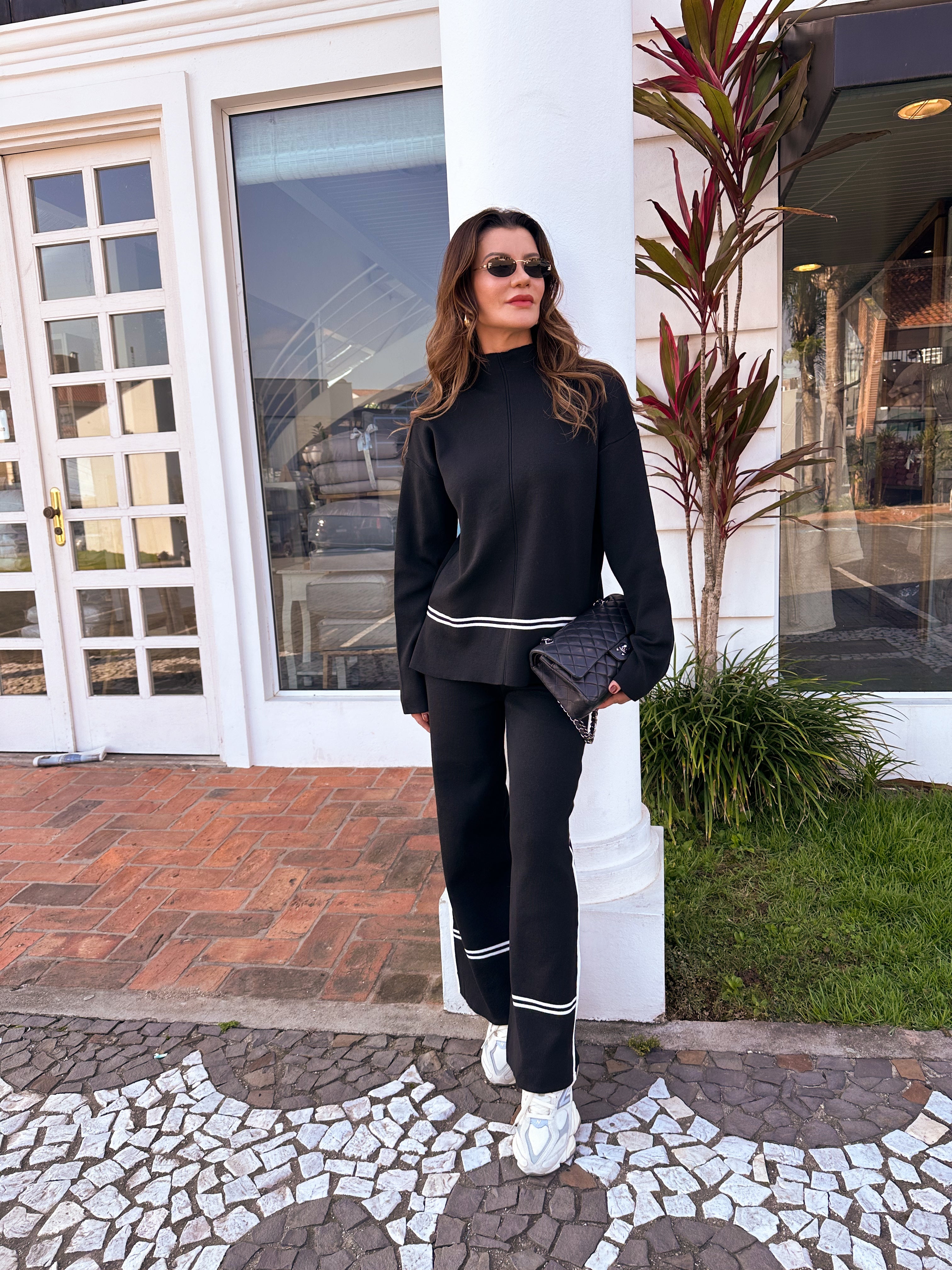 Knit Set with High-Neck Mullet Sweater and Comfort Pants – Kim